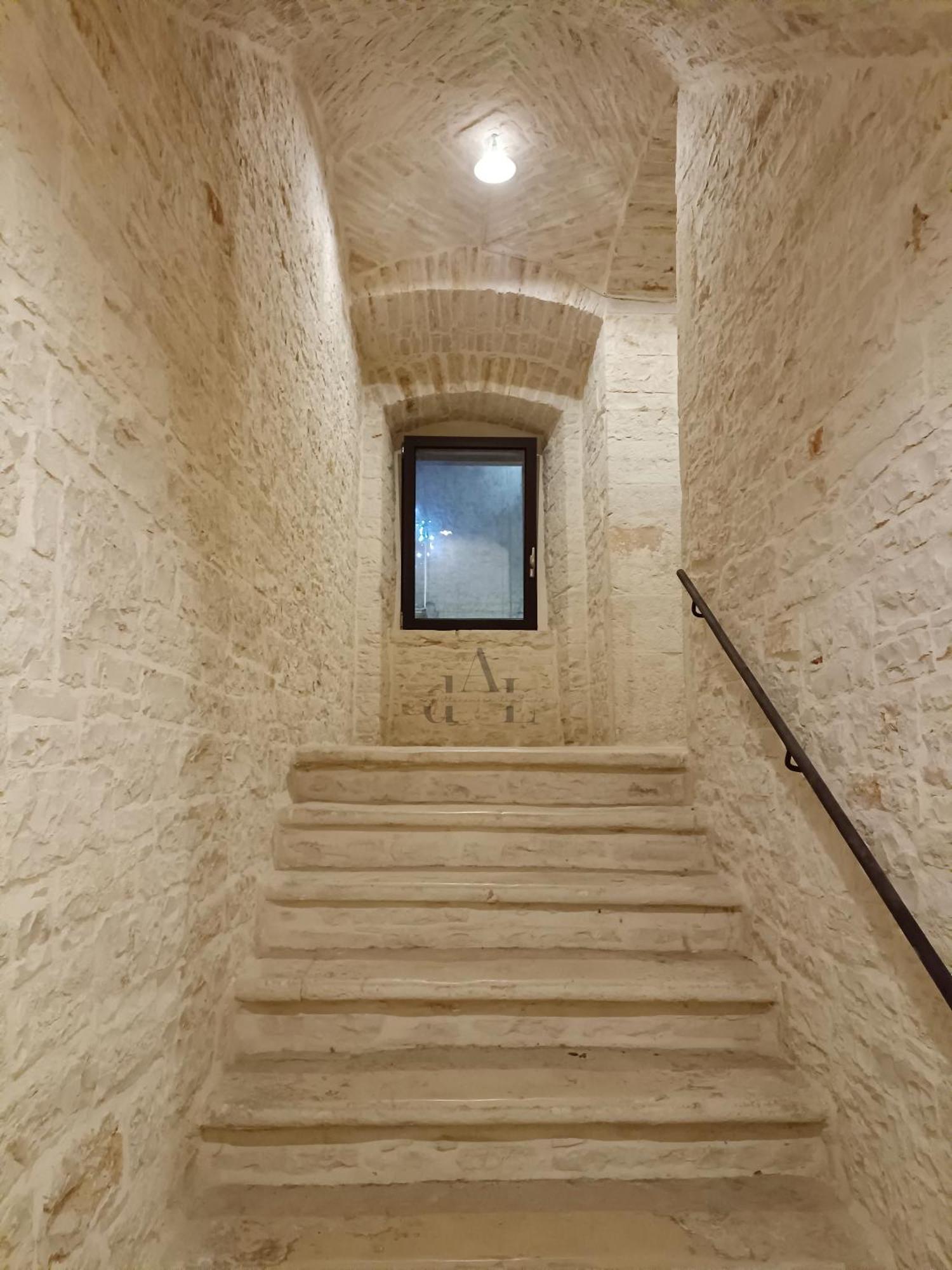 De Lucia Affittacamere - Elegante Appartamento Storico Nel Cuore Della Citta Terlizzi Kültér fotó